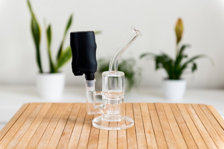 Boundless Tera attached to Bong (Water Adapter)